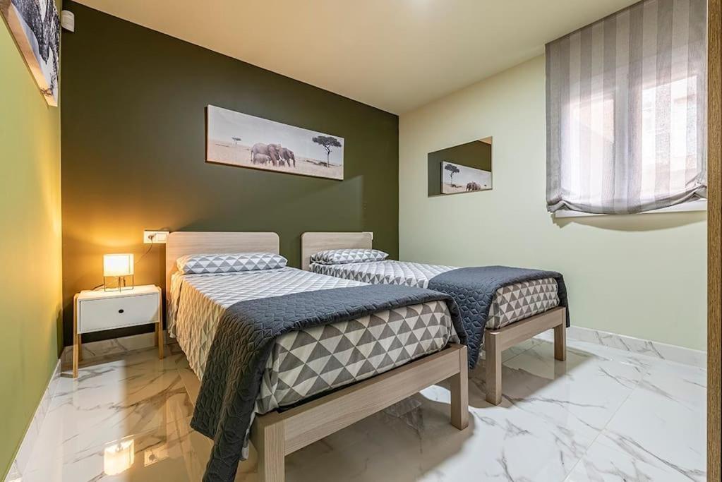 5 Stelle Piscina, Jacuzzi, Wifi - 2 Min Dal Mare Apartman Miami Playa Kültér fotó