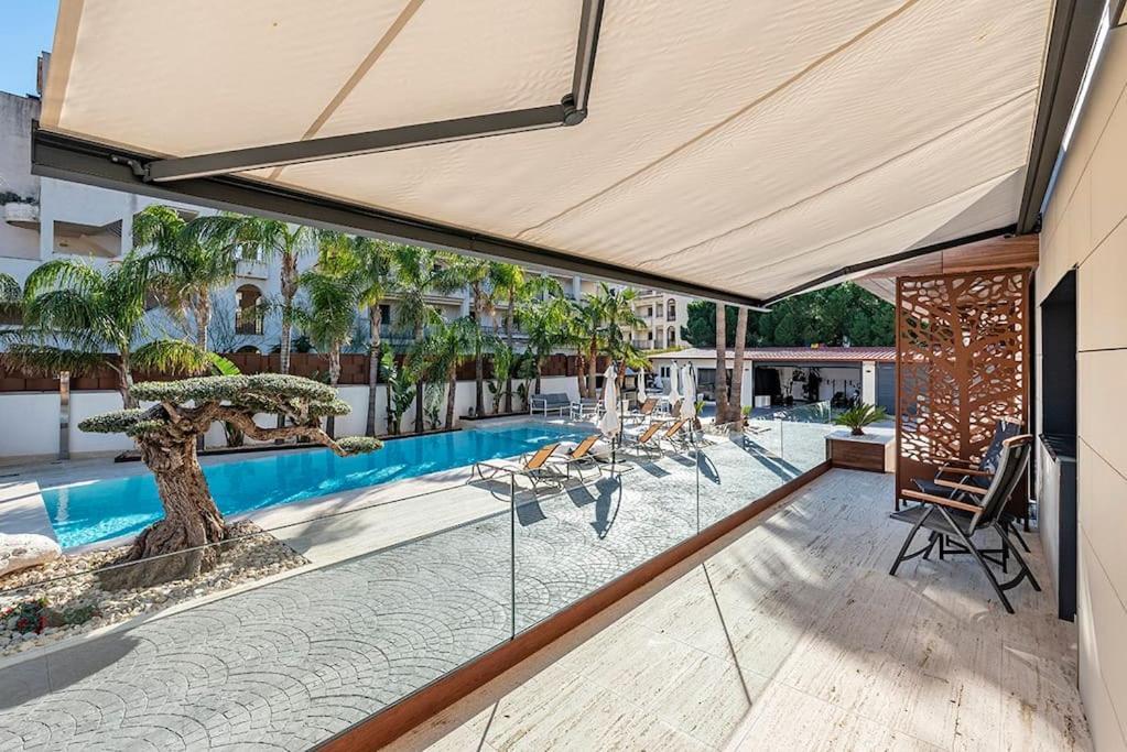 5 Stelle Piscina, Jacuzzi, Wifi - 2 Min Dal Mare Apartman Miami Playa Kültér fotó