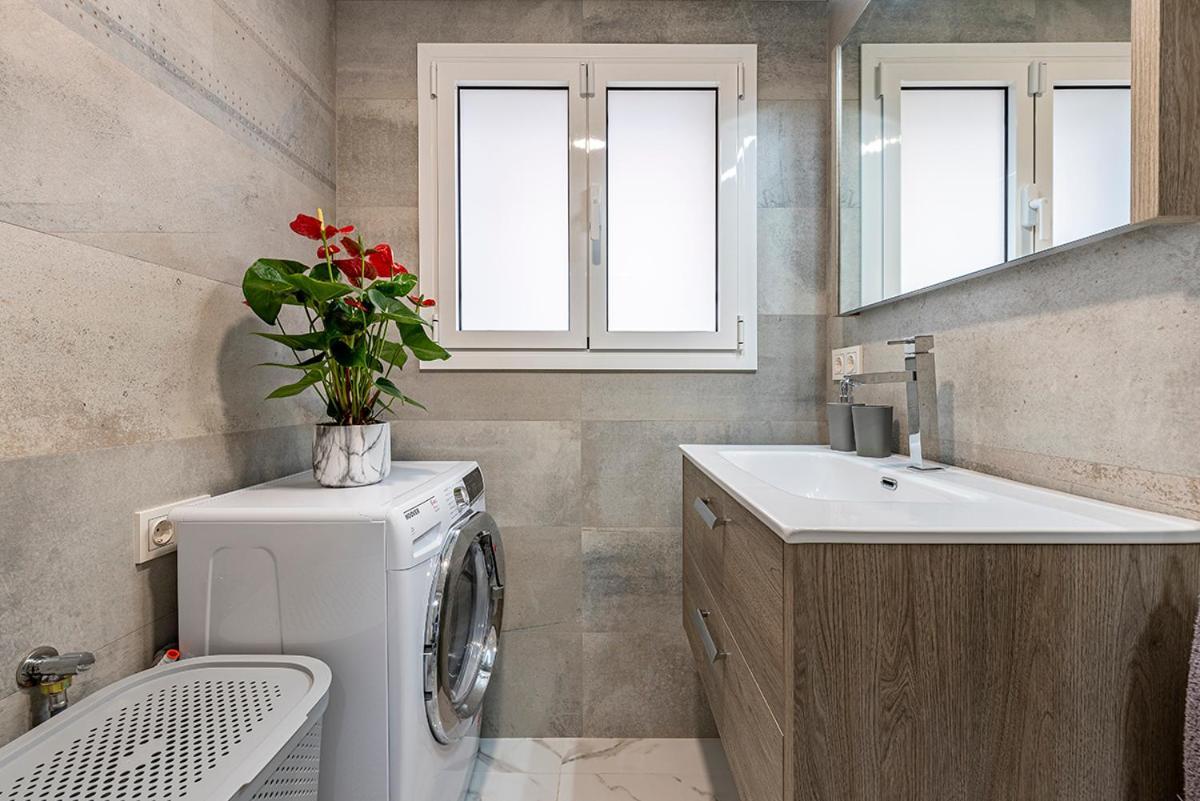 5 Stelle Piscina, Jacuzzi, Wifi - 2 Min Dal Mare Apartman Miami Playa Kültér fotó